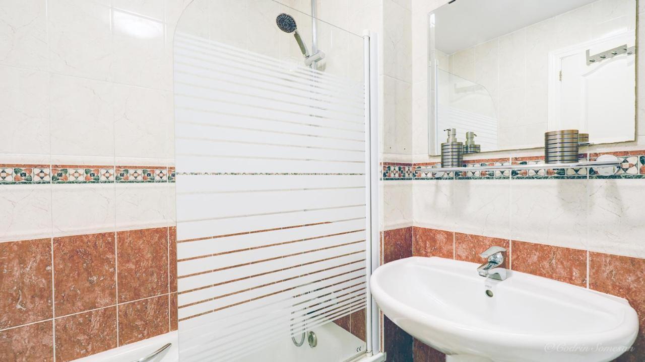 Cozy Apartment Overlooking Estepona'S Marina! エクステリア 写真
